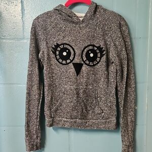 Gray Owl Graphic Hoodie
